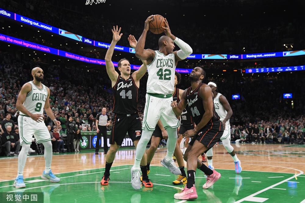 在裁决前后 在裁决前后